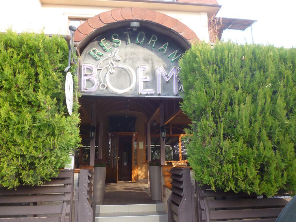 B&B Boem Požarevac Exteriör bild
