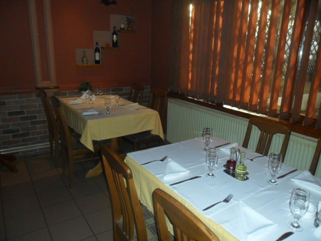 B&B Boem Požarevac Exteriör bild