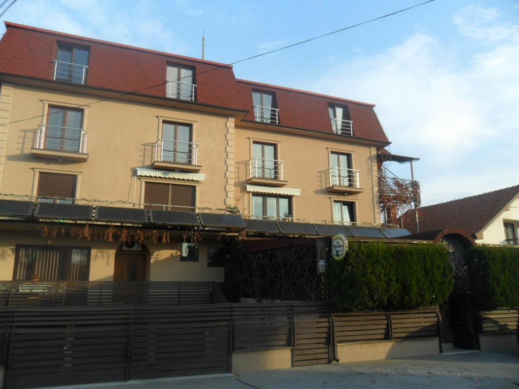 B&B Boem Požarevac Exteriör bild