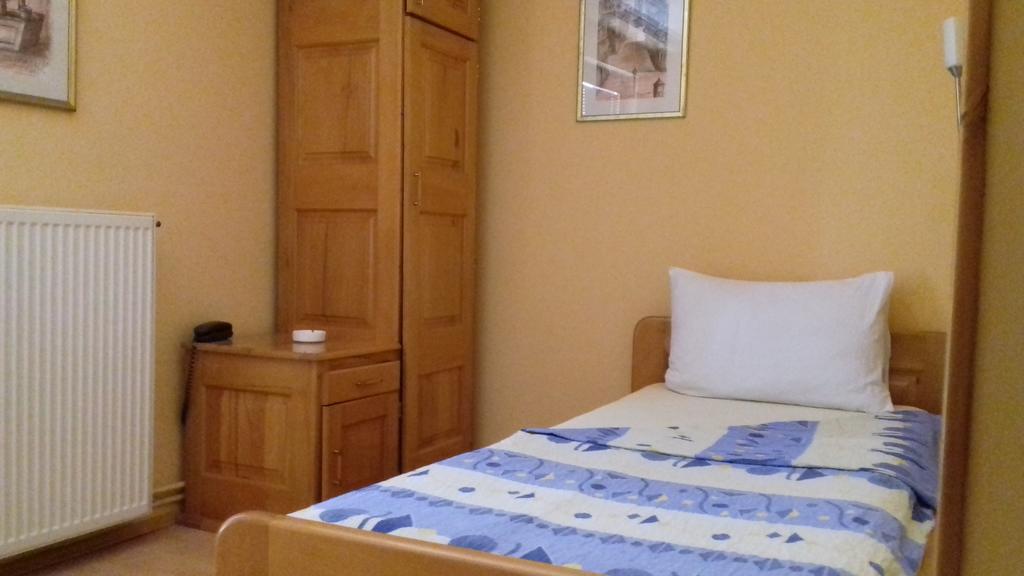B&B Boem Požarevac Exteriör bild