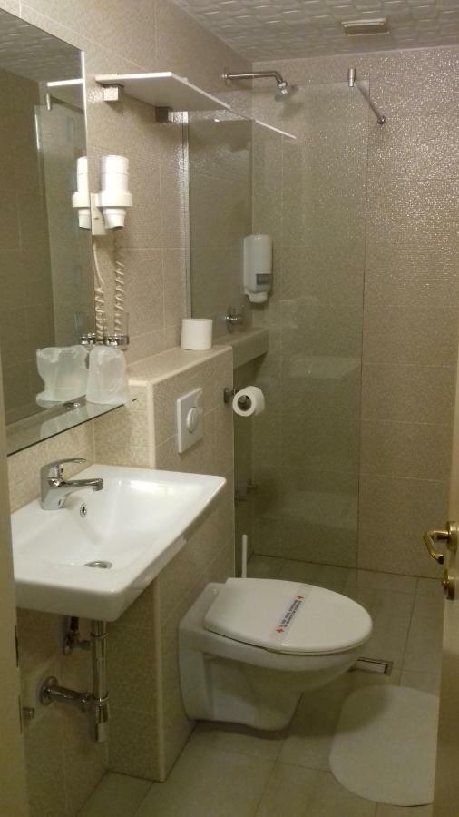 B&B Boem Požarevac Exteriör bild